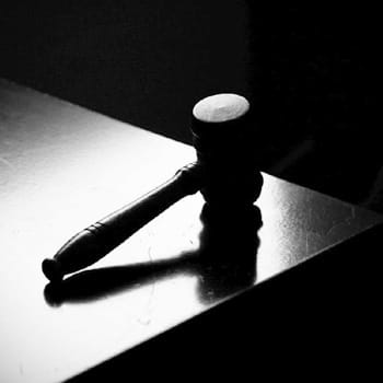 Karma Yasası ve İlahi Adalet